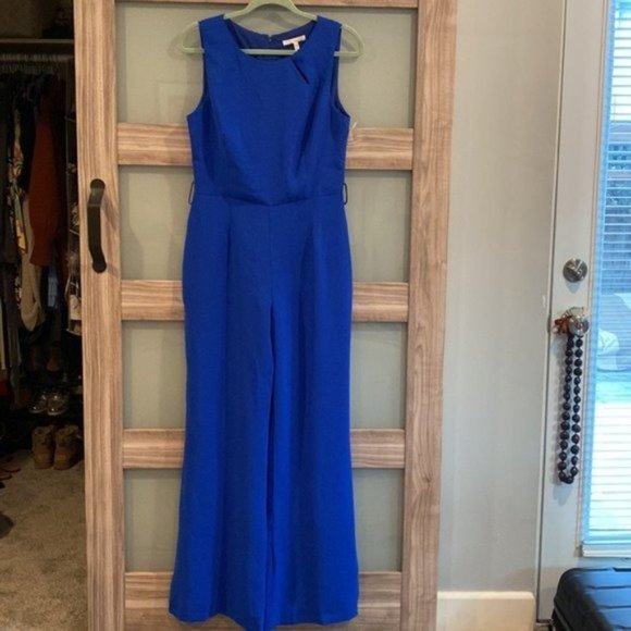 NWT Haryln Flare Leg Crepe Jumpsuit - Picture 3 of 12